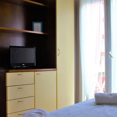 Locazione Turistica Carioca.1 * Rimini